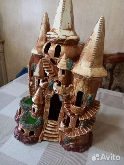 Грот замок в аквариум