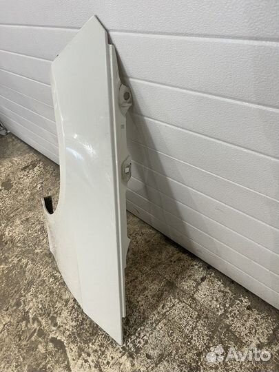 Крыло на mercedes е 212