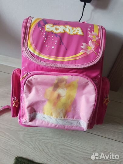 Портфель школьный для девочки
