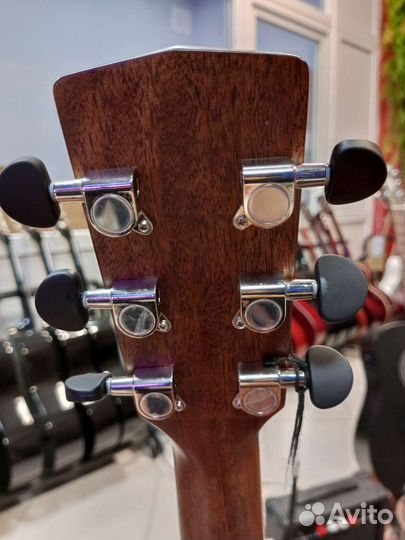 Акустическая гитара массив Cort Earth100