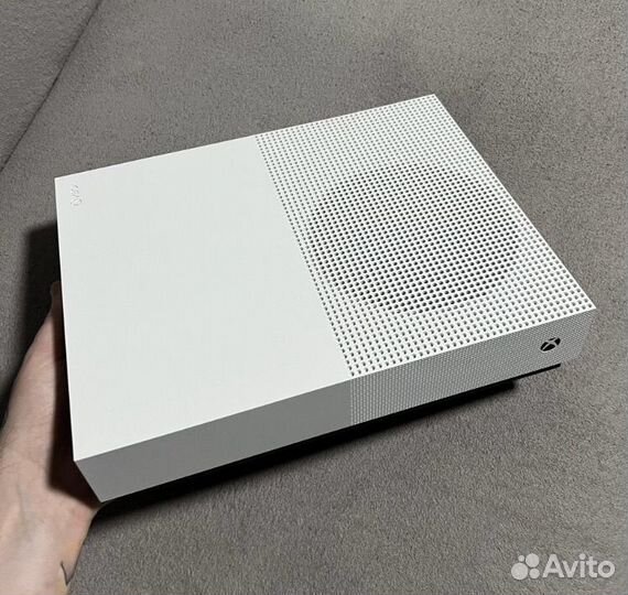 Xbox One S 4K + 406 игр - Идеал