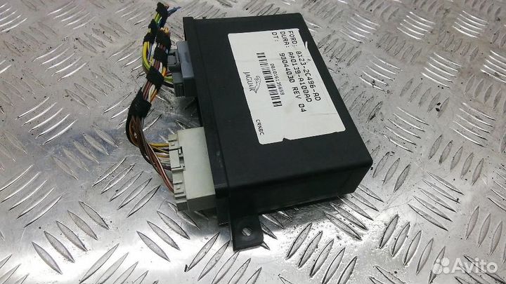 Блок комфорта Jaguar XF