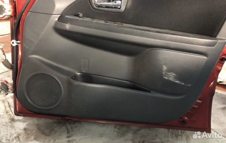 Дверь передняя правая suzuki sx 4