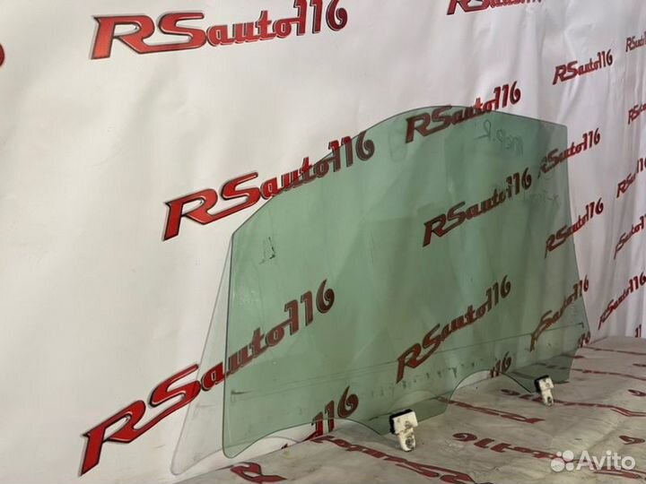 Стекло боковое переднее правое Nissan X-Trail T31