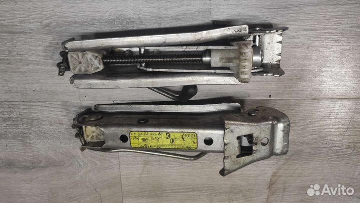 Домкрат штатный рено клио 3