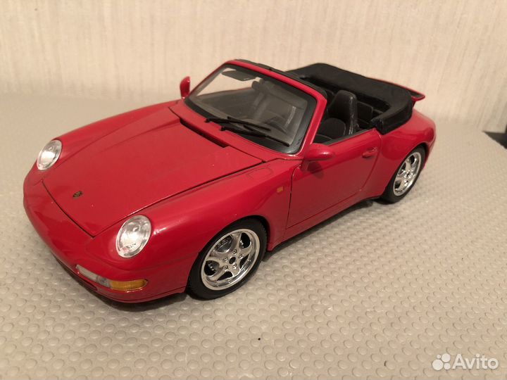 Модель porsche carrera 911 1:18
