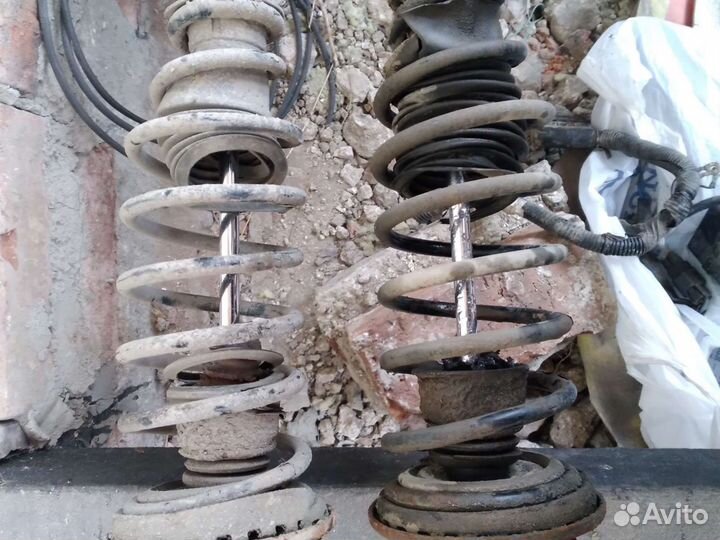 Стойка задняя galant 8