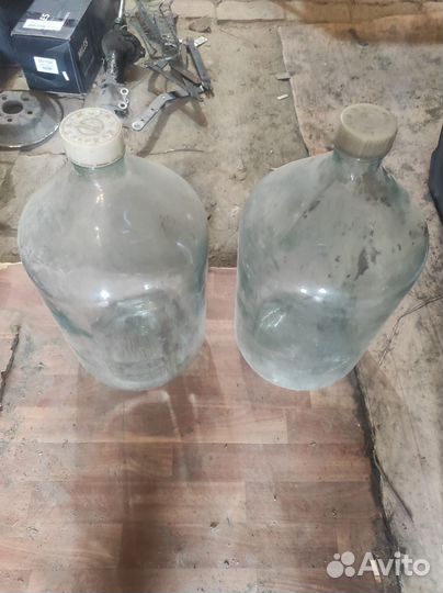 Бутыли 20 л стеклянные с пробками