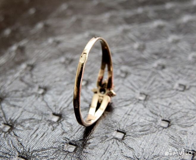 Женское золотое кольцо 585 проба