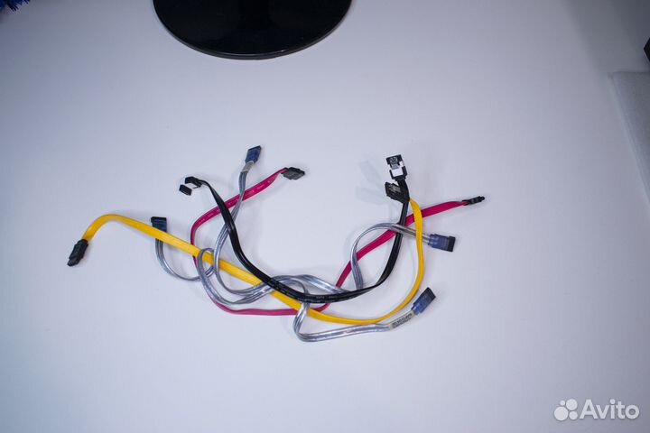 SATA кабели в ассортименте