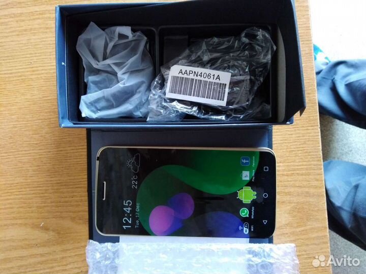 Планшет, телефон