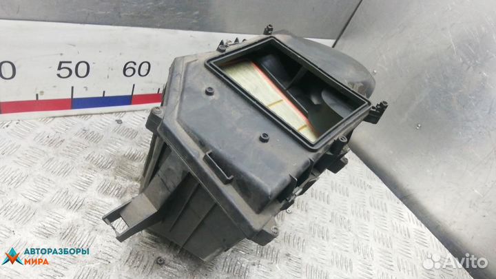 Корпус воздушного фильтра Volvo XC90 рест. 2007