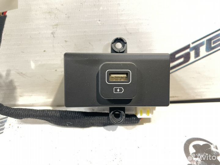 Зарядка USB на третий ряд сидений KIA sorento MQ4