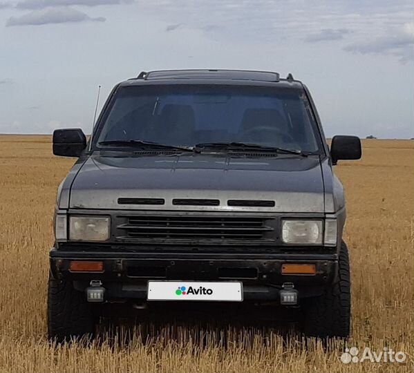 Nissan Terrano 2.4 МТ, 1990, 375 000 км