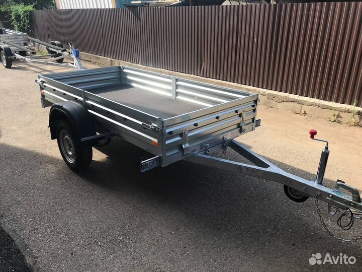 Прицеп 817701 для переезда. Есть автобоксы