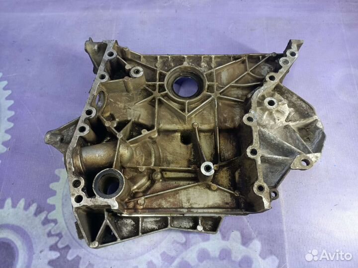 Передняя крышка двс Mercedes Benz W204. M271