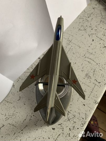 Самолёт пепельница