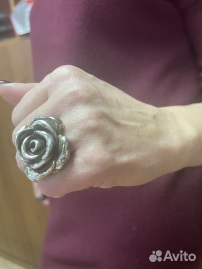 Серебряное кольцо