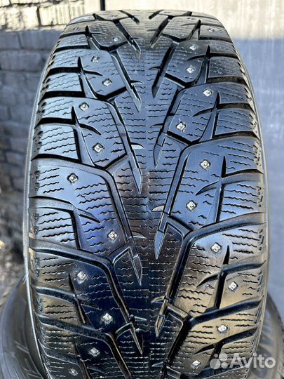 Yokohama Ice Guard Stud IG55 215/55 R16