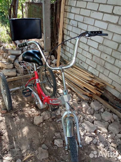 Трехколесный велосипед favorit