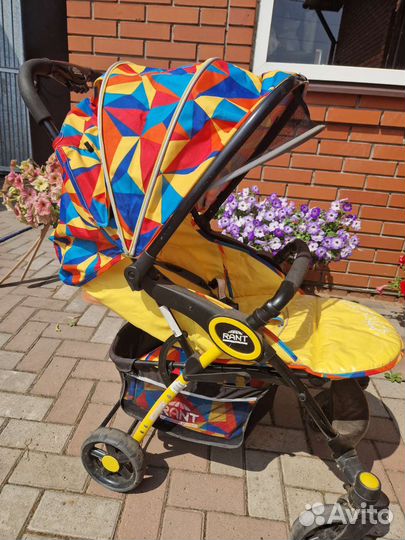 Прогулочная коляска