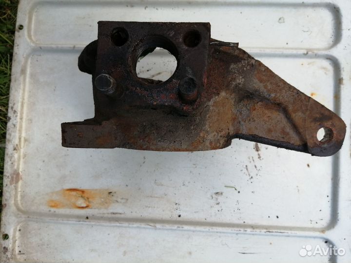 Корпус поворотного кулака правый УАЗ патриот