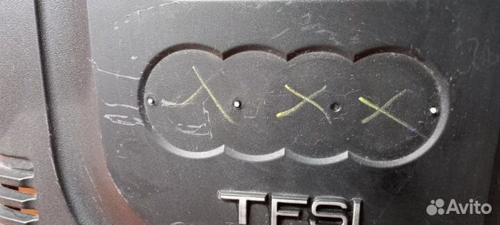 Крышка двигателя Audi A4 B8/8K cdnc 2009
