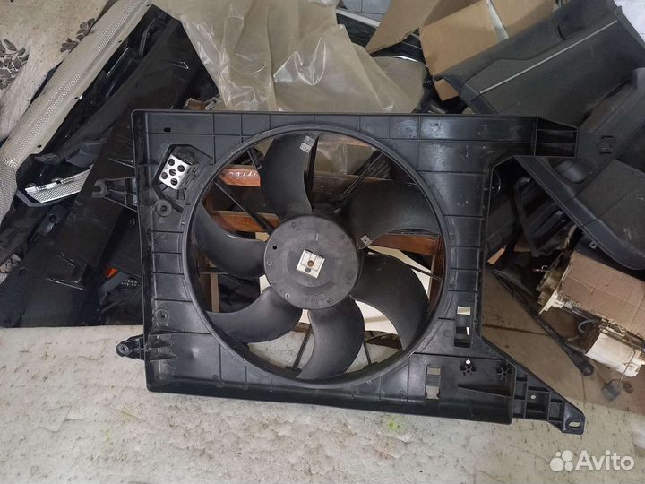 Дифузор с вентилятором Renault Logan 1,2004-2015г