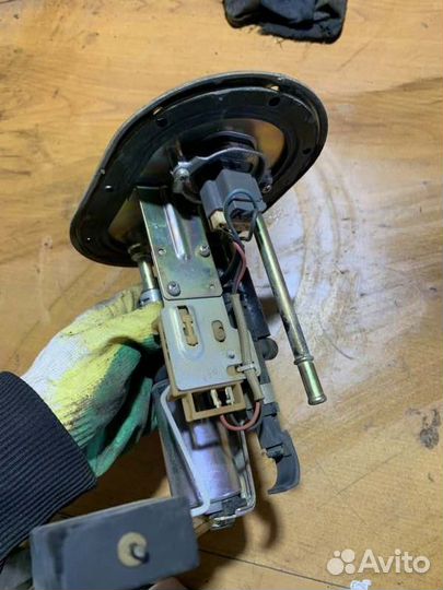 Топливный насос Toyota Corona premio 1999