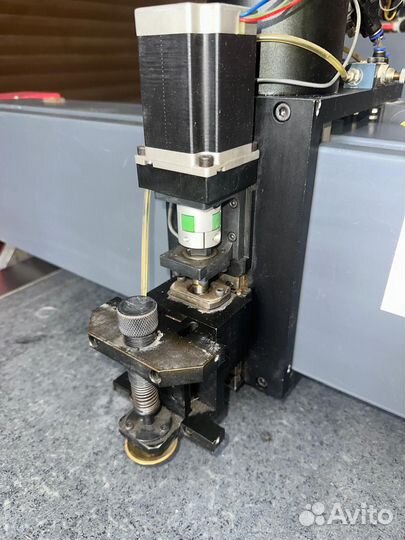 Стол раскроя стекла с чпу, стеклорез с чпу