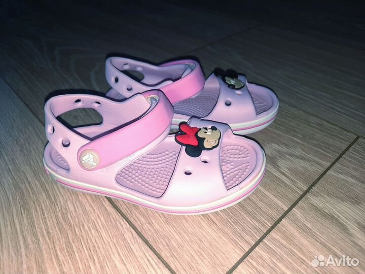 Сандалии crocs c7