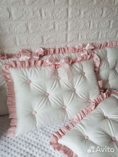 Бортики в детскую кроватку