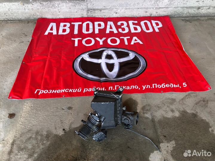 Корпус воздушного фильтра Toyota Camry 3.5 v55