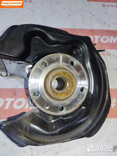 Кулак задний правый Volkswagen Tiguan рест. 2014