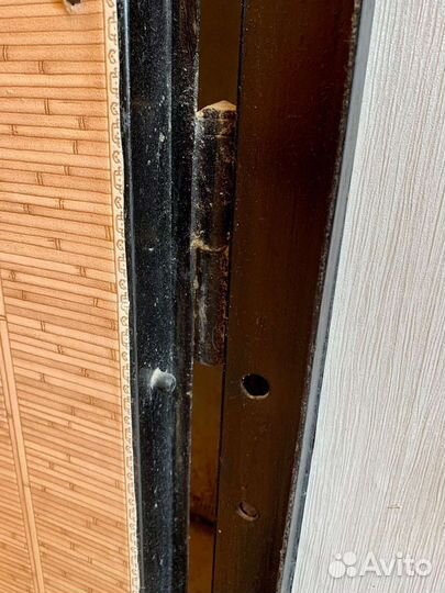 Дверь входная железная уличная бу