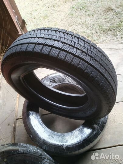 Bridgestone Blizzak VRX2 185/65 R15