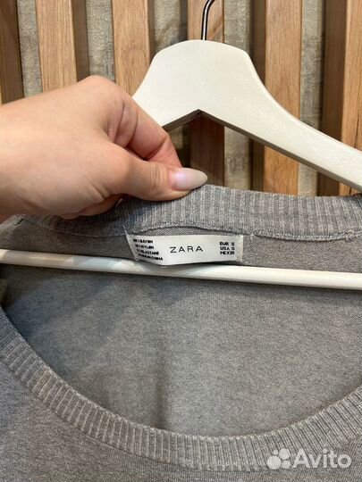 Кофта с круглым вырезом серая zara