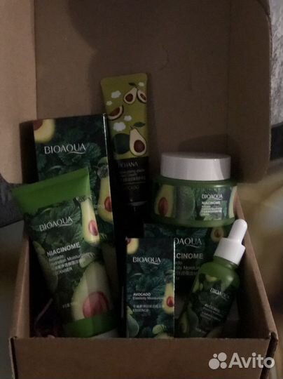 Наборы подарочные из косметики