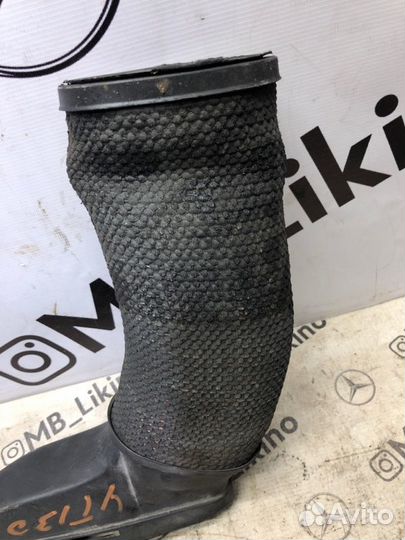 Воздухозаборник левый Mercedes E-Class W207