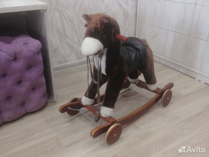 Качалка лошадь