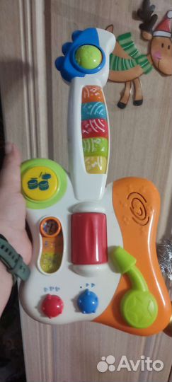 Музыкальная гитара