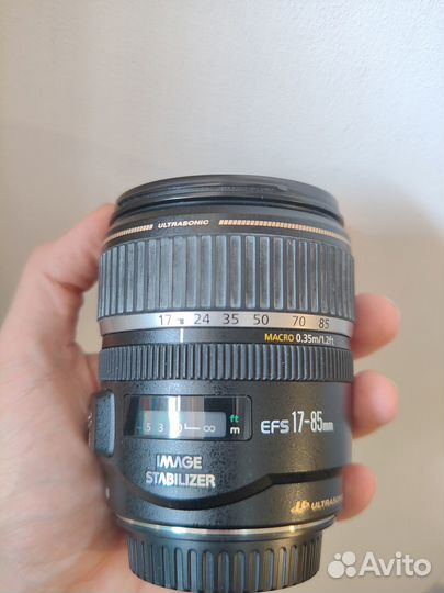 Canon EF-S 17-85mm f/4.5-5.6 IS USM