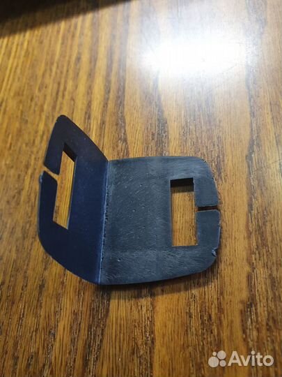 Уголок защитный пластиковый для стреп-лент