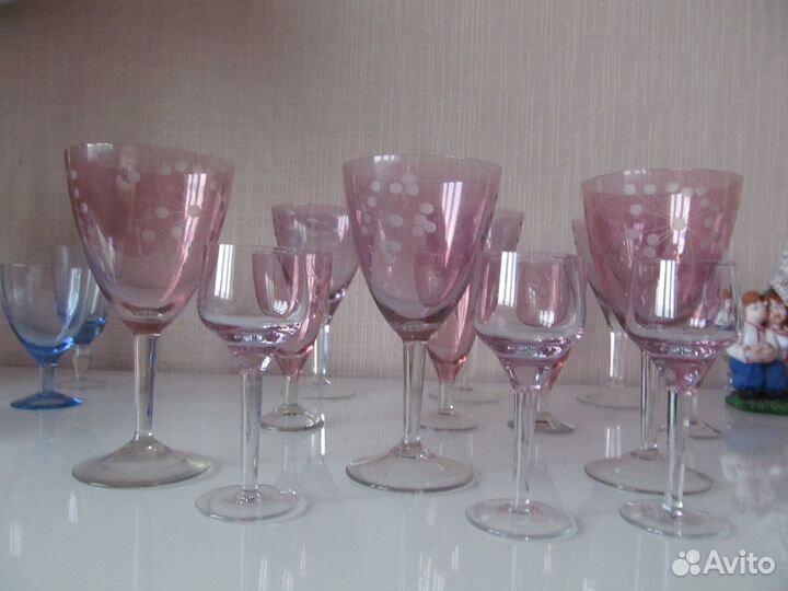 Конфетница графины, фужеры марганцевое стекло СССР