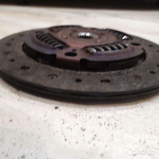Диск сцепления митцубиши лансер- 10