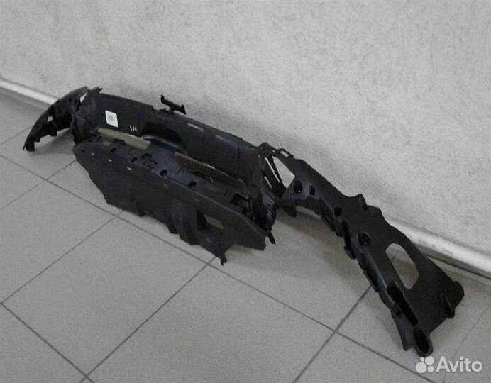 Форд Фокус 3 усилитель бампера метал, пластик новы