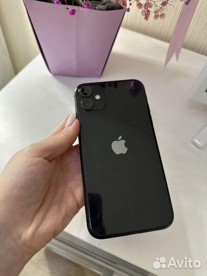 iPhone 11, 64 ГБ