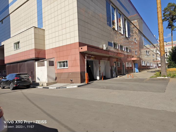 Машиноместо, 18 м²