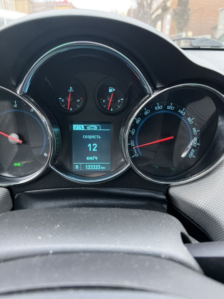 Chevrolet Cruze: фото владельца