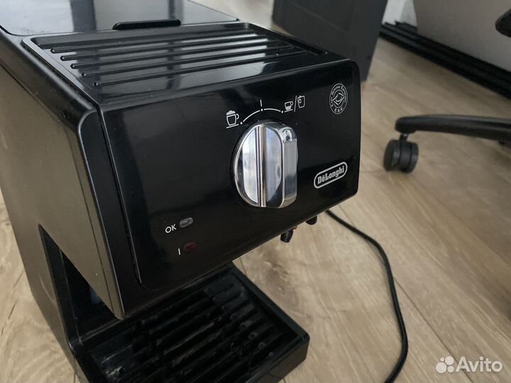 Delonghi Кофеварка рожковая ECP-31.21